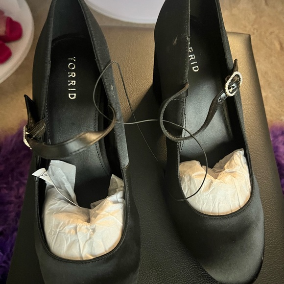 Size 11.5 brand new chunky black heels - Picture 2 of 2